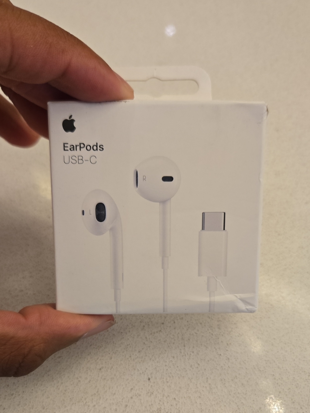 Apple USB-C EarPods in White